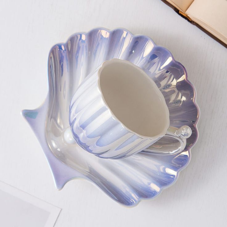 Shell style cupsaucer