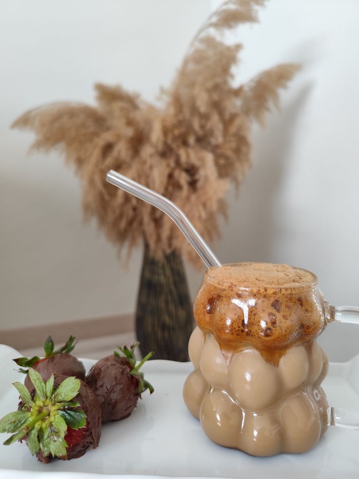 Cloud burst coffee glass
